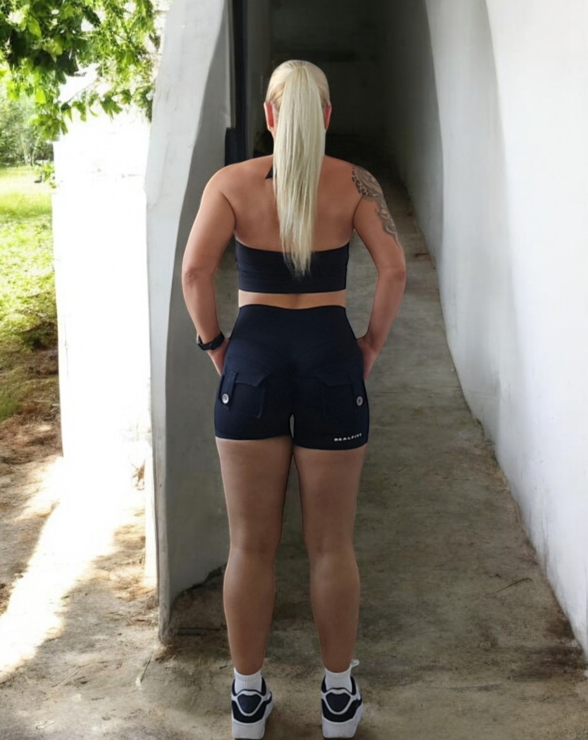 Pocket Scrunch Booty Shorts Black