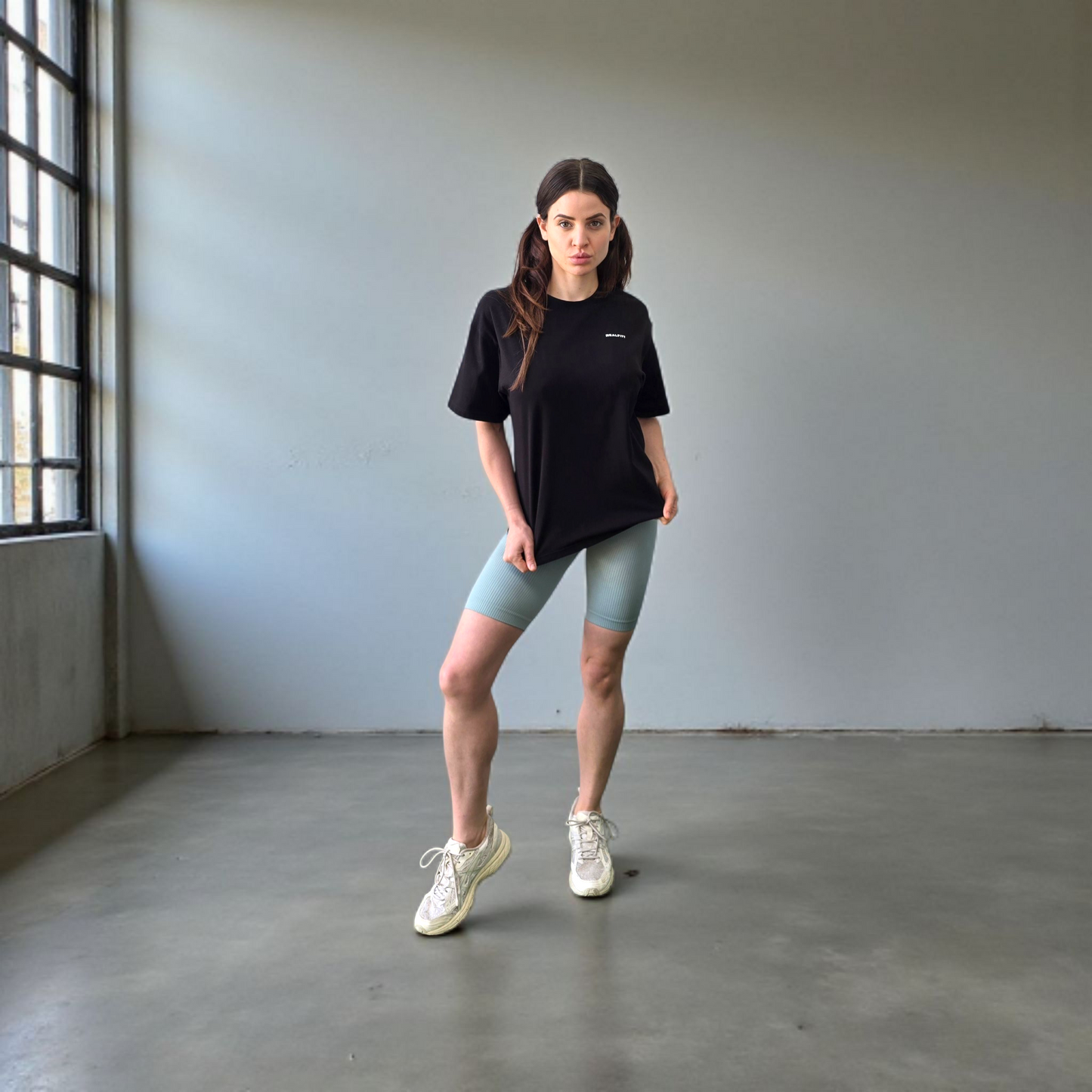 Basic Tee in Black